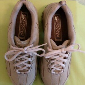 NWOTS, SKETCHERS SPORT DE'LITES, WOMEN'S SIZE 7 1/2, TAN & BROWN ATHLETIC SHOES